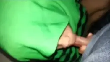 Ukhti Hijab Tante Cantik Pasrah Servis Kasur